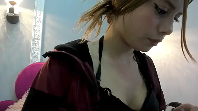 Bonniie 22 online show from 03.12.26