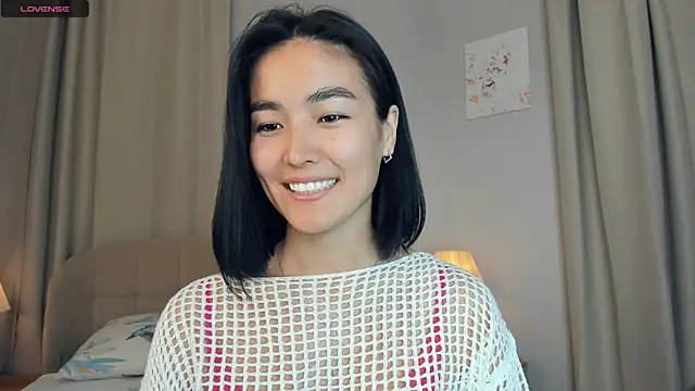 Snapshot of RanelDiva chatting on 10.05.25 RanelDiva online show from 10.05.25