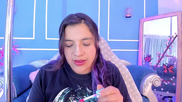 TaraTaylorr online show from 03.18.26