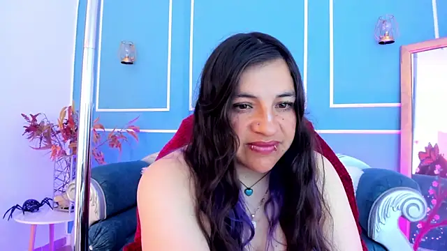 Snapshot of TaraTaylorr chatting on 05.25.26 TaraTaylorr online show from 05.25.26