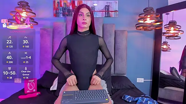 Snapshot of valeria_monsalve chatting on 03.21.25 valeria monsalve online show from 03.21.25