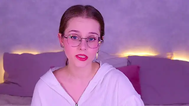 RileyMimicho online show from 11.16.25