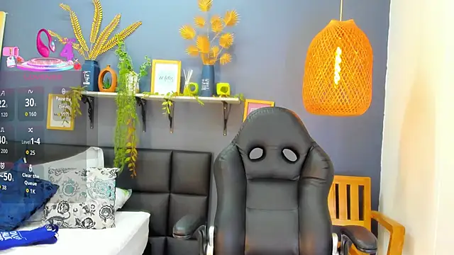 Snapshot of yessila_parker chatting on 02.09.26 yessila parker online show from 02.09.26