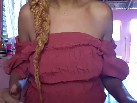 Ladyzee25 online show from 12.16.25