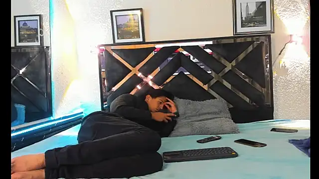 Snapshot of amelia_noe chatting on 10.04.25 amelia noe online show from 10.04.25