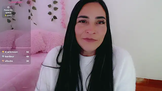 luna lgomez  online show from 03.04.25