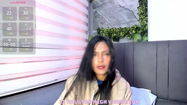 Snapshot of Fernanda_liie_ chatting on 11.11.25 Fernanda liie online show from 11.11.25