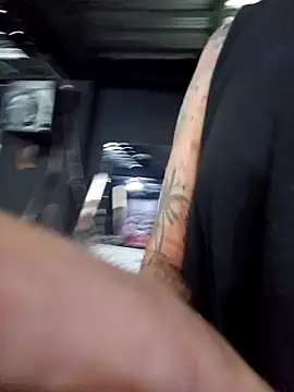 Snapshot of Sara_Valkyri chatting on 03.11.25 Sara Valkyri online show from 03.11.25