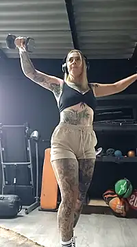 Snapshot of Sara_Valkyri chatting on 03.12.25 Sara Valkyri online show from 03.12.25