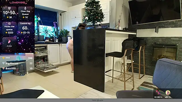 Snapshot of Layla- chatting on 01.11.25 Layla- online show from 01.11.25