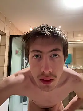 Snapshot of xy_monkeyBigCock chatting on 09.12.25 xy monkeyBigCock online show from 09.12.25