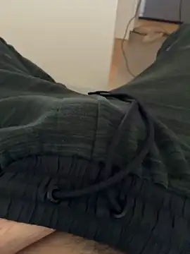 Snapshot of xy_monkeyBigCock chatting on 02.25.26 xy monkeyBigCock online show from 02.25.26