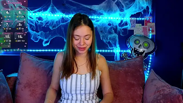 Snapshot of meow_mellie chatting on 10.25.25 meow mellie online show from 10.25.25