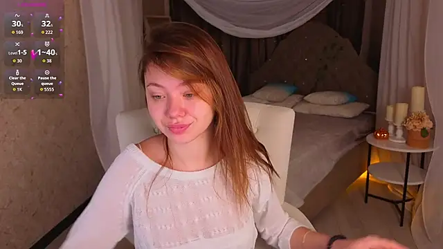 Snapshot of meow_mellie chatting on 11.11.25 meow mellie online show from 11.11.25