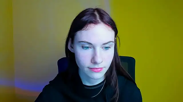 Snapshot of Fiona_Night chatting on 03.13.25 Fiona Night online show from 03.13.25