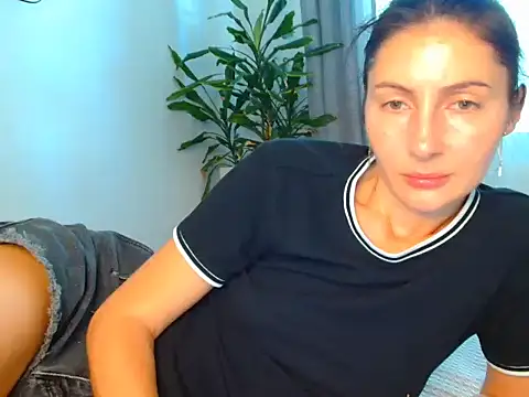 Snapshot of Irina9793 chatting on 06.21.26 Irina9793 online show from 06.21.26
