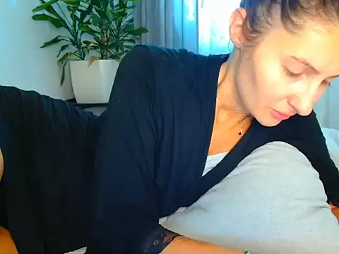 Snapshot of Irina9793 chatting on 07.14.26 Irina9793 online show from 07.14.26