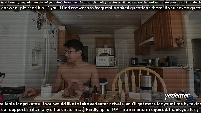 Snapshot of yetieater chatting on 12.18.24 yetieater online show from 12.18.24