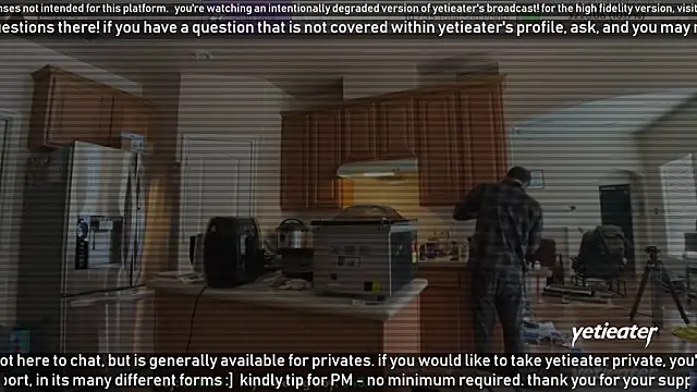 Snapshot of yetieater chatting on 01.23.25 yetieater online show from 01.23.25