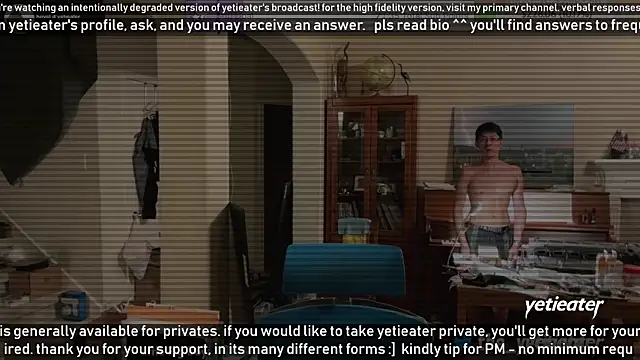 Snapshot of yetieater chatting on 02.08.25 yetieater online show from 02.08.25