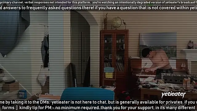 Snapshot of yetieater chatting on 02.10.25 yetieater online show from 02.10.25