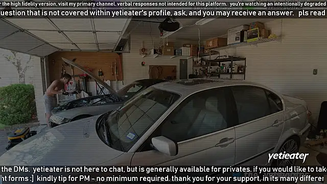 Snapshot of yetieater chatting on 03.17.25 yetieater online show from 03.17.25