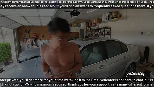 Snapshot of yetieater chatting on 03.18.25 yetieater online show from 03.18.25