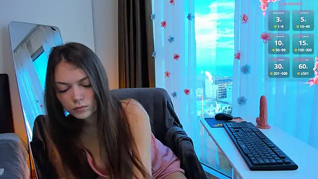 Alice neon online show from 12.04.25