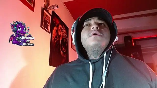 Strip Classes Col online show from 04.16.26