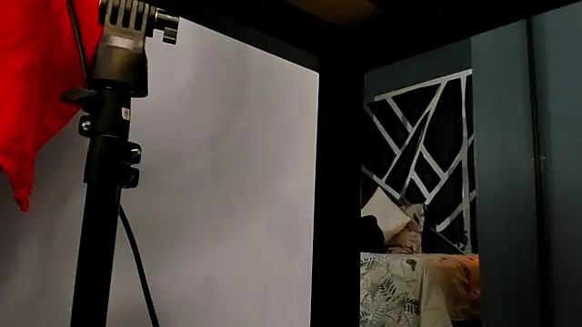 Melissa 23  online show from 10.21.25