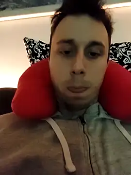 Snapshot of Cazzettostorto99 chatting on 02.27.25 Cazzettostorto99 online show from 02.27.25