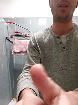 Snapshot of Cazzettostorto99 chatting on 03.04.26 Cazzettostorto99 online show from 03.04.26