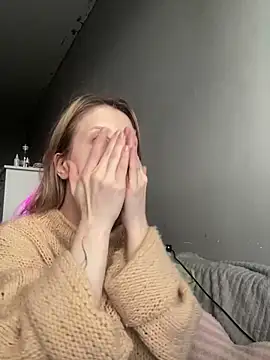 Snapshot of amorearte_m chatting on 03.04.25 amorearte m online show from 03.04.25