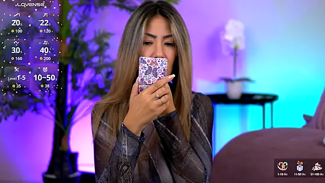 SophiaPotts online show from 10.10.25