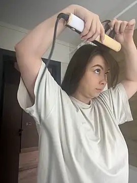 Snapshot of HannaJohnson chatting on 03.08.25 HannaJohnson online show from 03.08.25