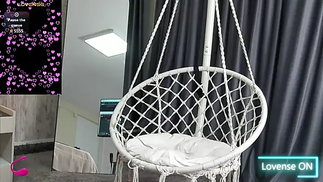 Snapshot of LexyAva chatting on 03.12.25 LexyAva online show from 03.12.25