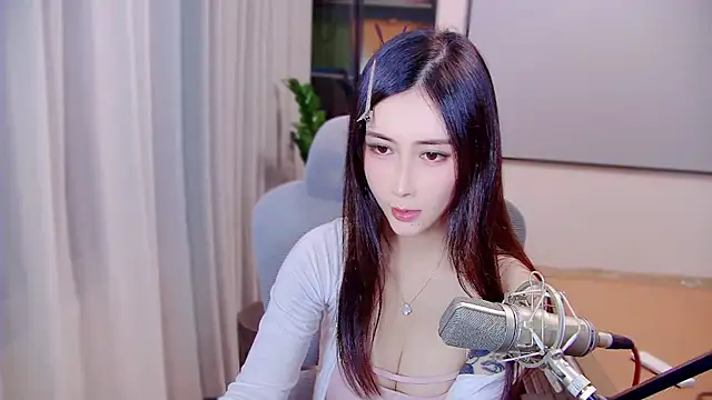 Snapshot of Stars-s chatting on 09.25.25 Stars-s online show from 09.25.25