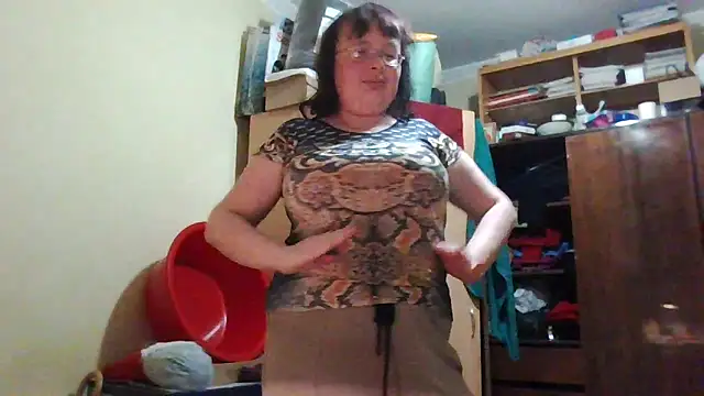 Queen-Elizabeth-25 online show from 03.03.25