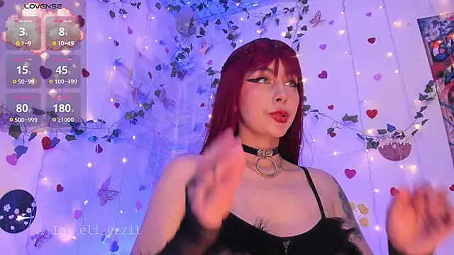 Snapshot of elizabeth_jiing chatting on 09.11.25 elizabeth jiing online show from 09.11.25