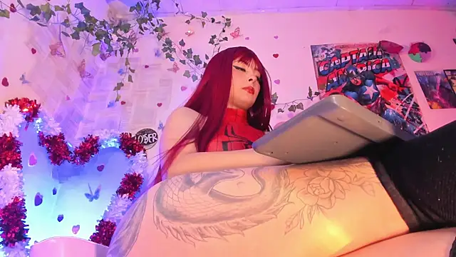 Snapshot of elizabeth_jiing chatting on 12.18.25 elizabeth jiing online show from 12.18.25