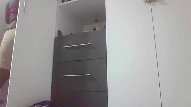 Squirt Goddesss online show from 10.19.25