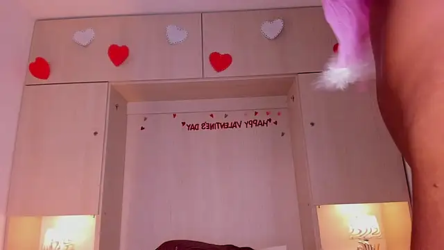 Snapshot of BeverlySteel chatting on 02.16.26 BeverlySteel online show from 02.16.26