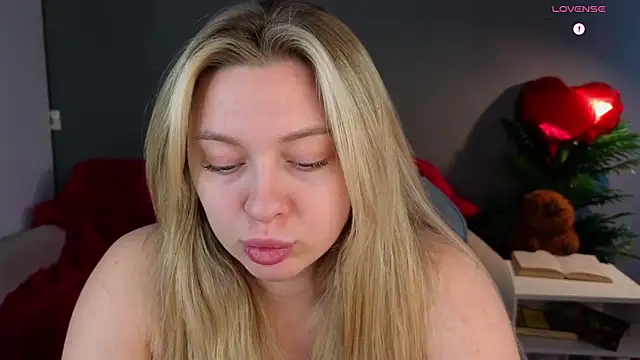 christie luv online show from 02.20.26