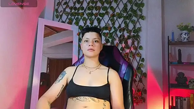 demimoore222 online show from 03.10.25