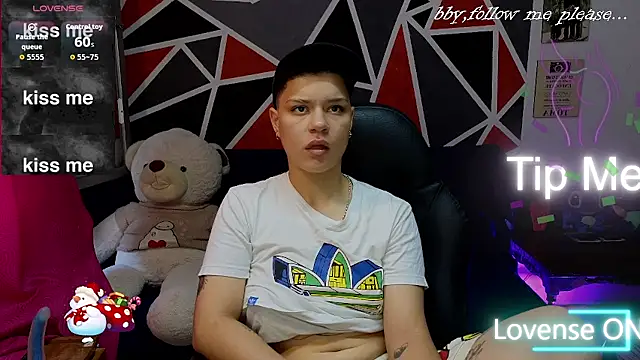 demimoore222 online show from 11.27.25