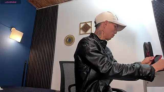 CRAZY-BOY99 online show from 03.12.25