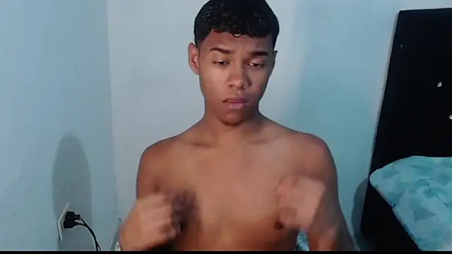 Snapshot of Jampier_sexyboy chatting on 03.11.25 Jampier sexyboy online show from 03.11.25