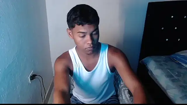 Snapshot of Jampier_sexyboy chatting on 03.12.25 Jampier sexyboy online show from 03.12.25