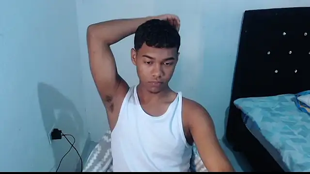 Snapshot of Jampier_sexyboy chatting on 03.12.25 Jampier sexyboy online show from 03.12.25