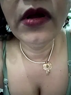 Snapshot of Neha-Bhabhi-Rasily chatting on 03.18.26 Neha-Bhabhi-Rasily online show from 03.18.26